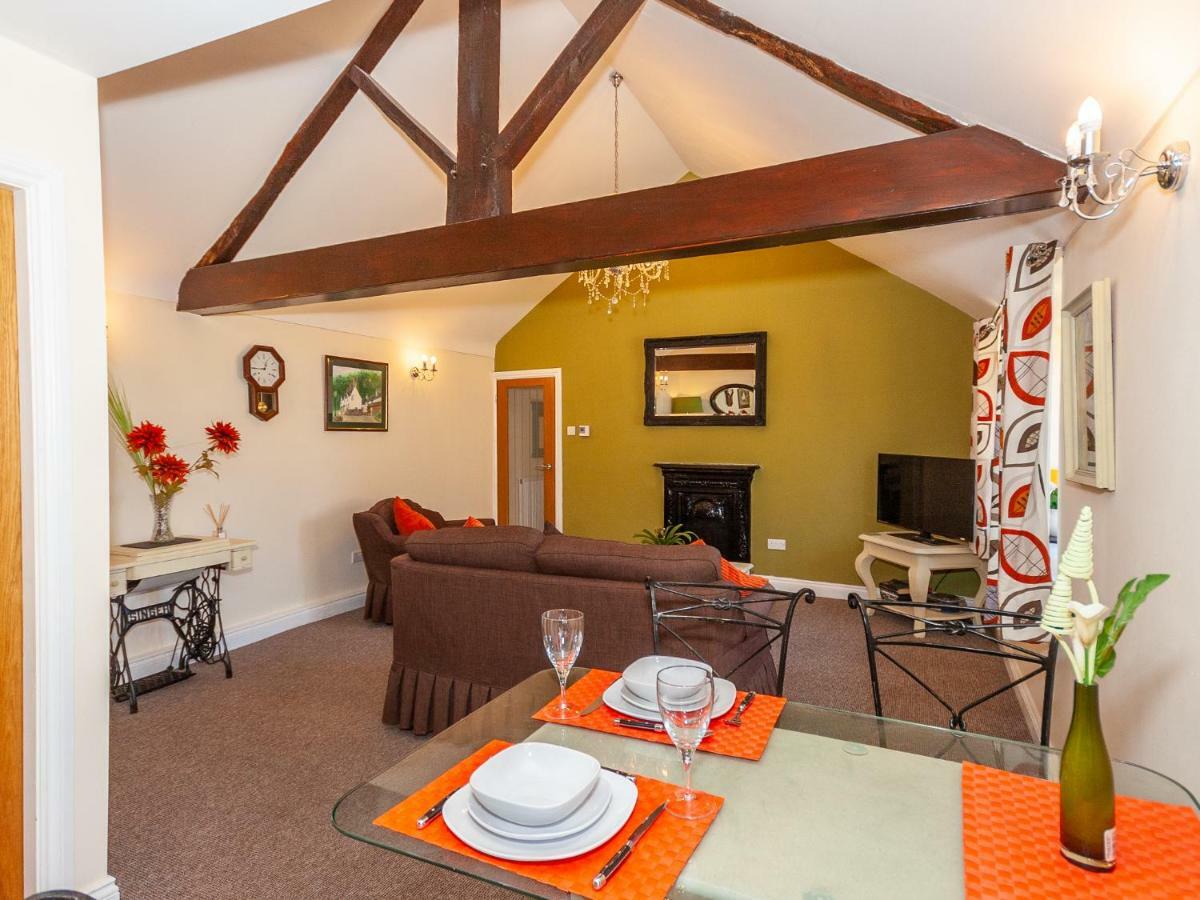 Bodafon Hall Cottages Llandudno Eksteriør billede