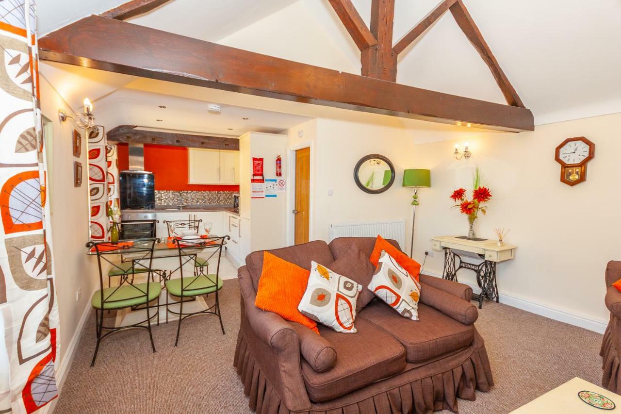 Bodafon Hall Cottages Llandudno Eksteriør billede